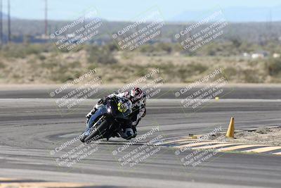 media/Jan-15-2026-Racers Edge (Thu) [[dfebeb70ab]]/3-B Group/Session 2 (Turn 11)/